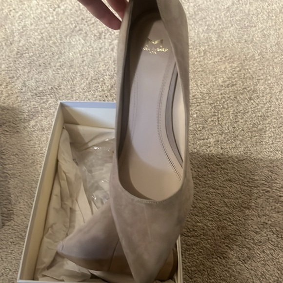 Marc Fisher LTD ZALA 8.5 M Natural Suede - Picture 3 of 11